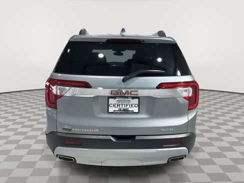 Used 2023 GMC Acadia SLT w/ Preferred Package image 4