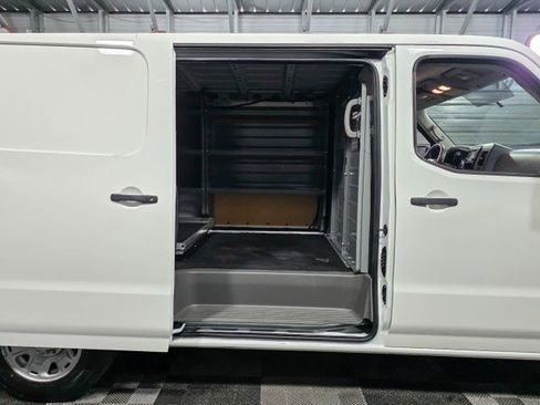 Used 2018 Nissan NV 1500 SV image 13