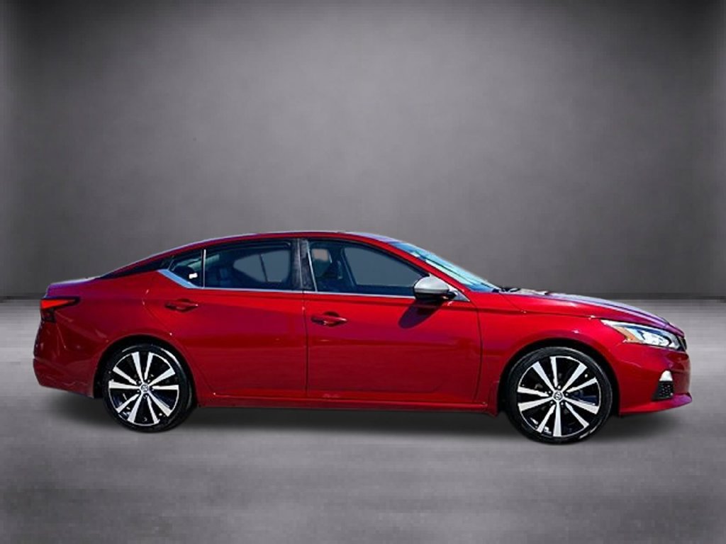 Used 2020 Nissan Altima 2.5 SR FWD image 3