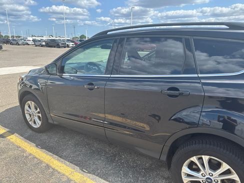 Used 2018 Ford Escape SE AWD/4WD image 18