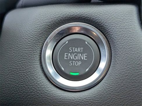 New 2026 GMC Canyon Elevation w/ Convenience Package image 16