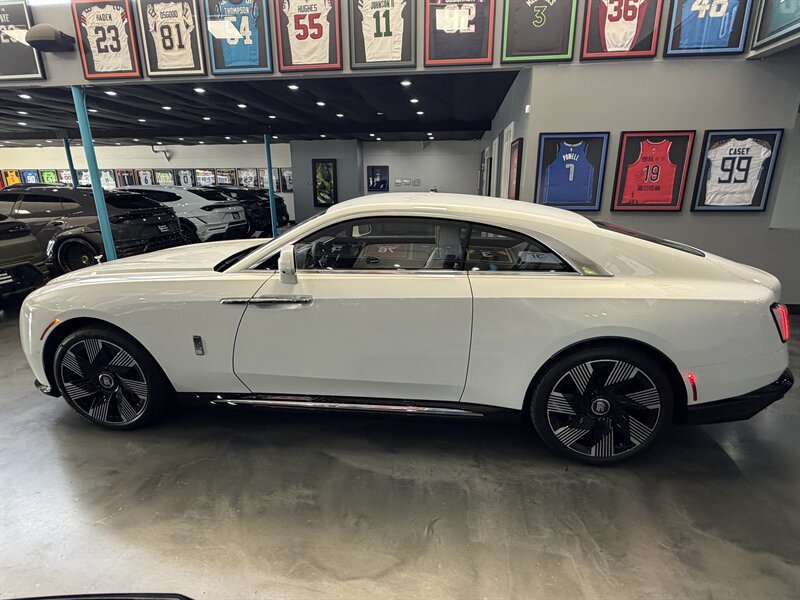 Used 2025 Rolls-Royce Spectre w/ Spectre Launch Package AWD/4WD image 8