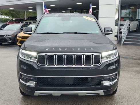 Used 2024 Jeep Wagoneer L Series II w/ Flexible Seating Group image 2