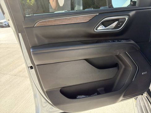 Used 2021 Chevrolet Tahoe High Country AWD/4WD image 14