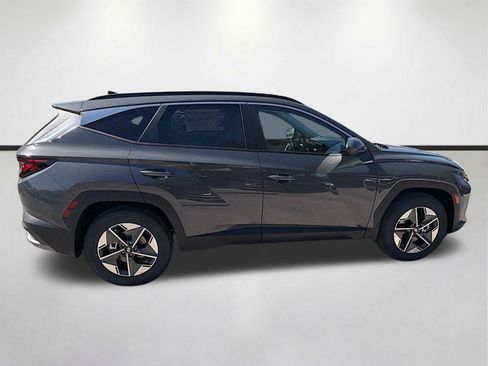 New 2026 Hyundai Tucson SEL FWD image 2