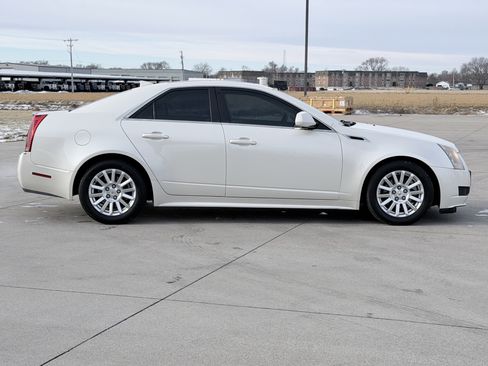 Used 2013 Cadillac CTS Luxury w/ Wood Trim Package image 3