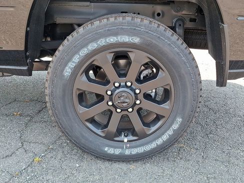 New 2025 RAM 2500 Big Horn AWD/4WD image 34