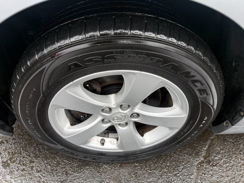 Used 2013 Toyota Sienna LE image 9