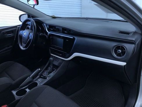 Used 2018 Toyota Corolla iM w/ All-Weather Mat Package FWD image 23