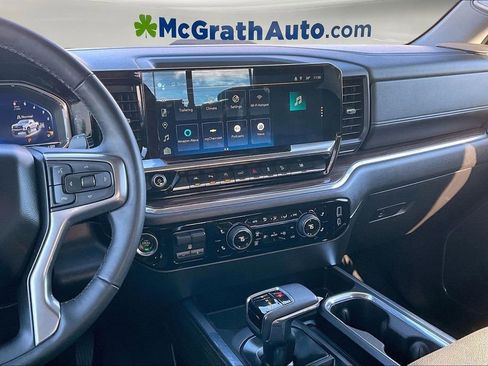 Used 2024 Chevrolet Silverado 1500 LT Trail Boss w/ Convenience Package II image 10