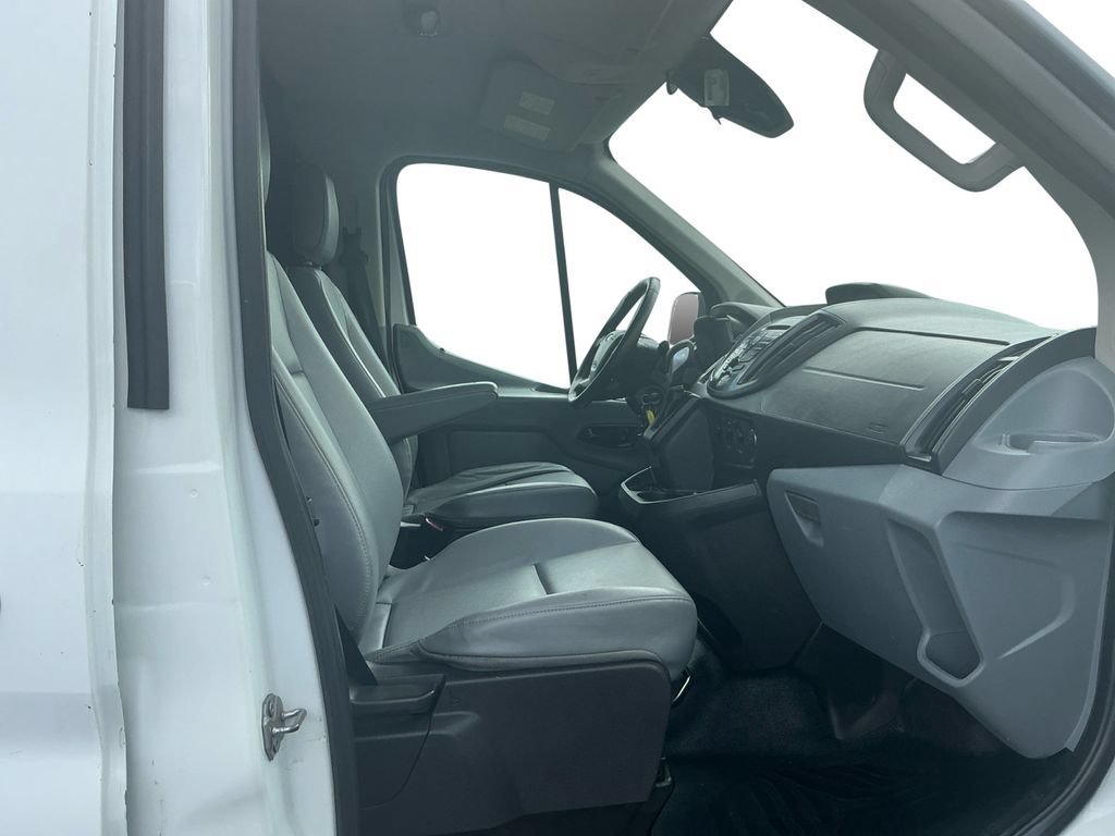 Used 2016 Ford Transit 250 130 Low Roof RWD image 22