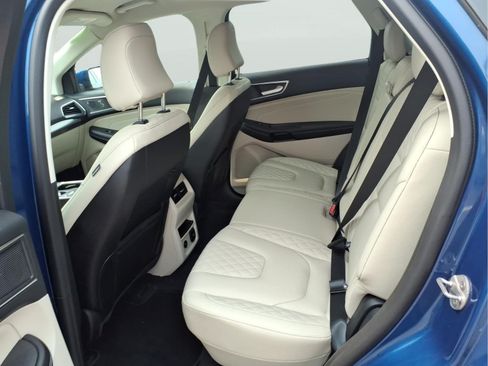 Used 2023 Ford Edge Titanium AWD/4WD image 9