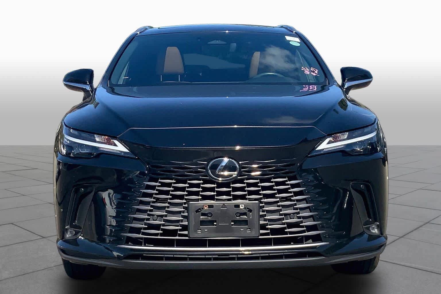 Used 2024 Lexus RX 350 Premium w/ Cold Area Package AWD/4WD image 4