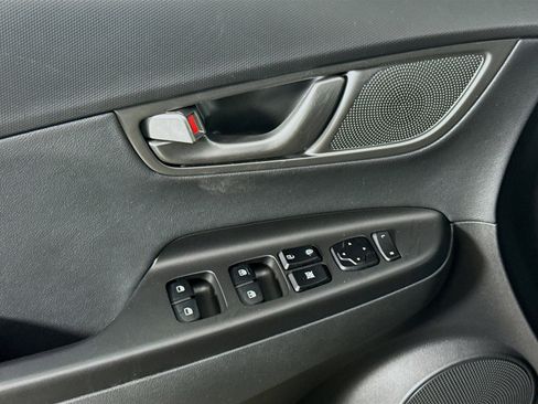 Used 2021 Hyundai Kona Limited w/ Cargo Package image 24