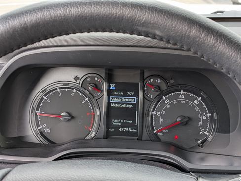 Used 2024 Toyota 4Runner SR5 image 36