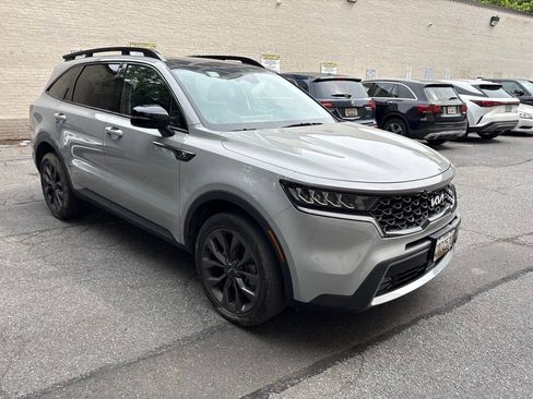 Certified 2022 Kia Sorento X-Line EX AWD/4WD image 1