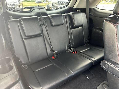 Used 2019 Toyota Highlander SE AWD/4WD image 28