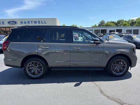 New 2026 Ford Expedition Platinum AWD/4WD image 32