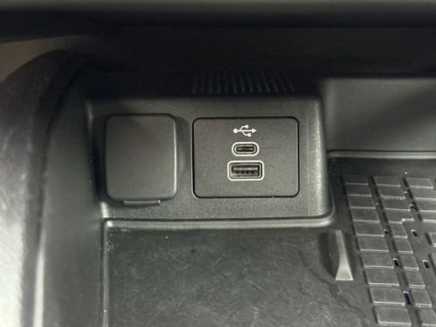 Used 2025 Ford Bronco Sport Badlands image 12