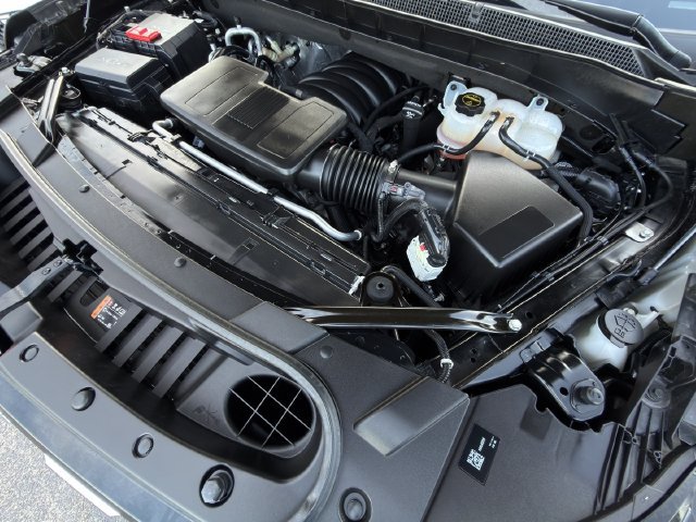 Certified 2025 Chevrolet Tahoe High Country AWD/4WD image 35