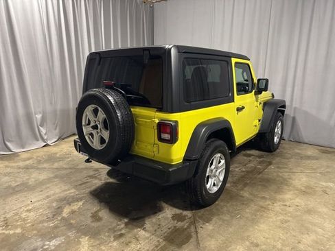 Used 2022 Jeep Wrangler Sport AWD/4WD image 7
