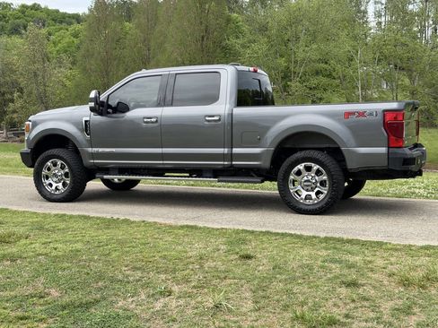 Used 2021 Ford F350 Lariat w/ Lariat Ultimate Package AWD/4WD image 2