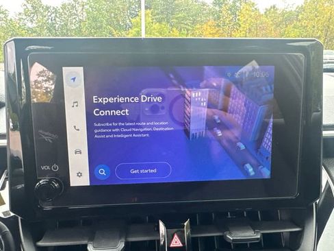 Certified 2024 Toyota Corolla Cross SE image 36