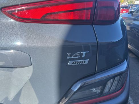 Used 2023 Hyundai Kona Limited image 8