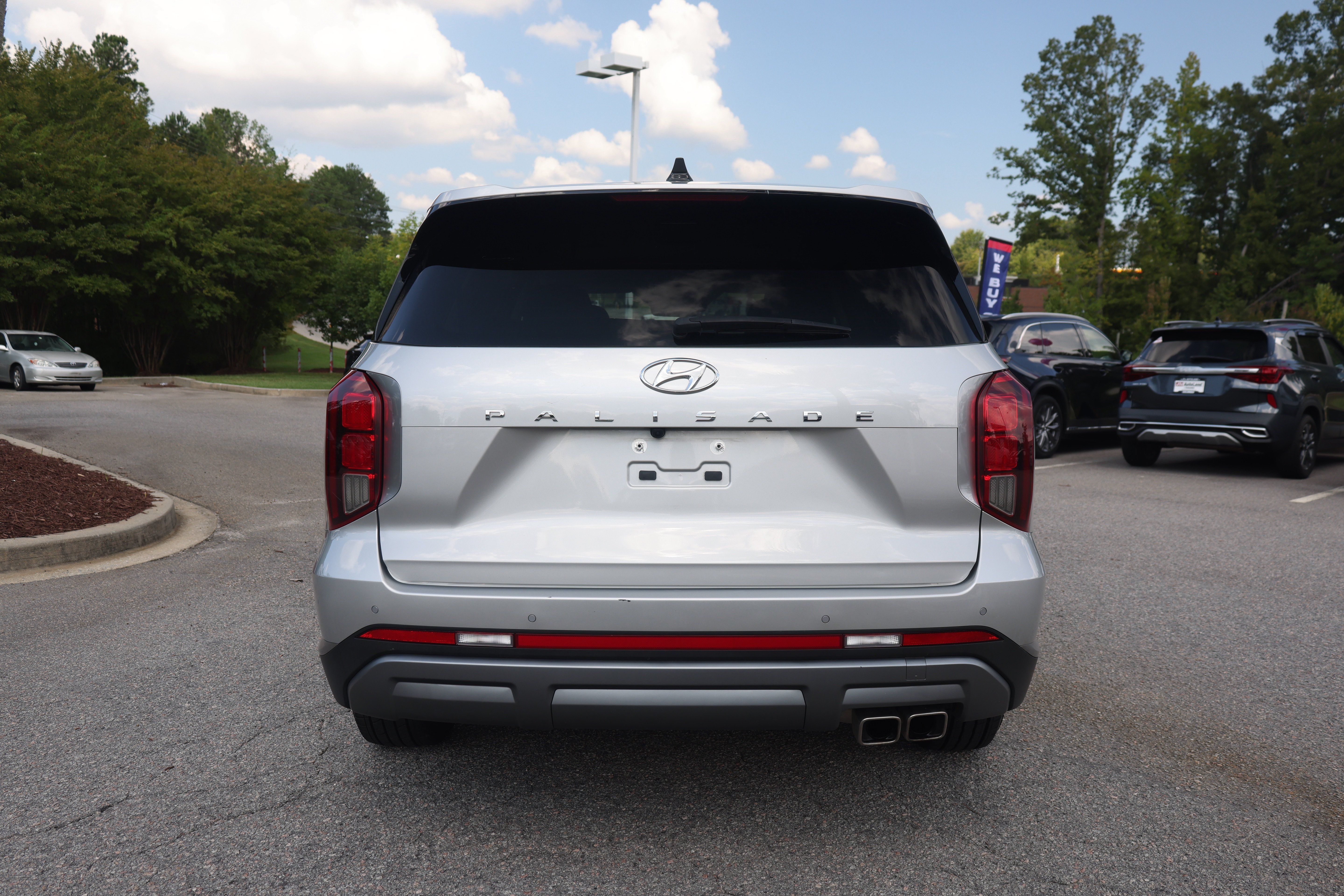 Used 2024 Hyundai Palisade SEL FWD image 4