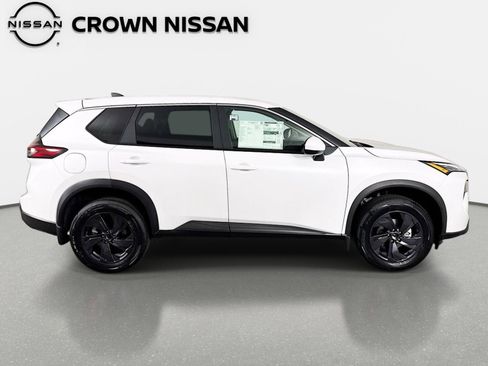 New 2026 Nissan Rogue SV FWD image 4