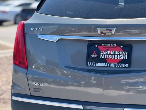Used 2018 Cadillac XT5 Luxury w/ Driver Awareness Package image 12