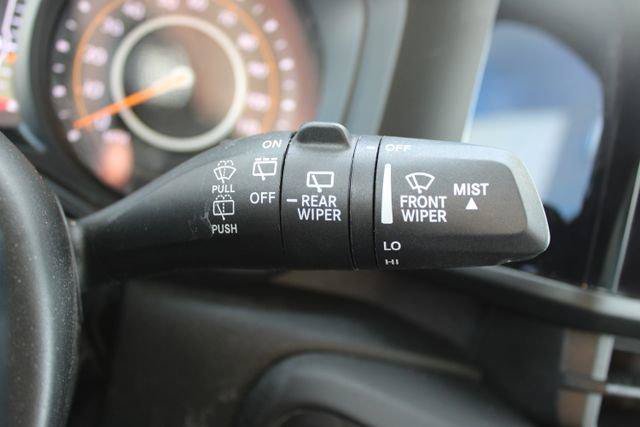 Used 2024 Jeep Wrangler Unlimited Sahara AWD/4WD image 28