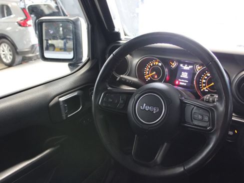 Used 2022 Jeep Wrangler Unlimited Sport AWD/4WD image 23