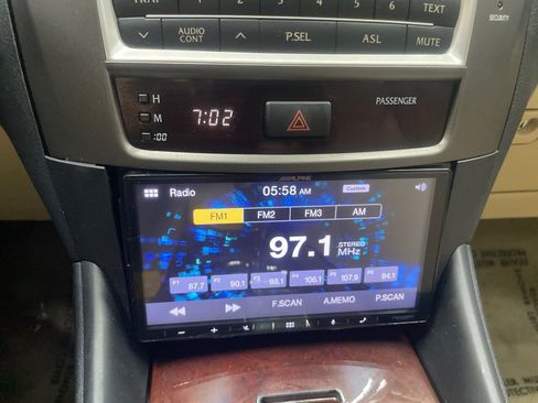 Used 2007 Lexus IS 350 RWD image 23