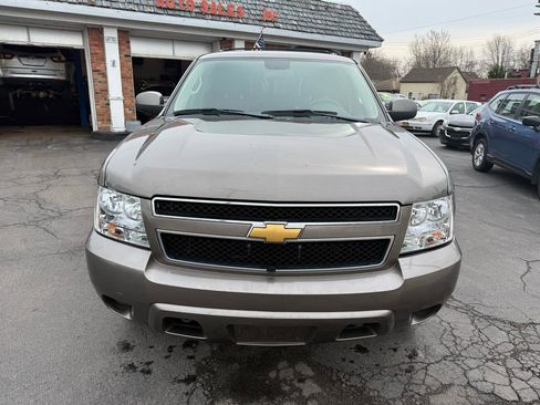 Used 2012 Chevrolet Tahoe LS image 2