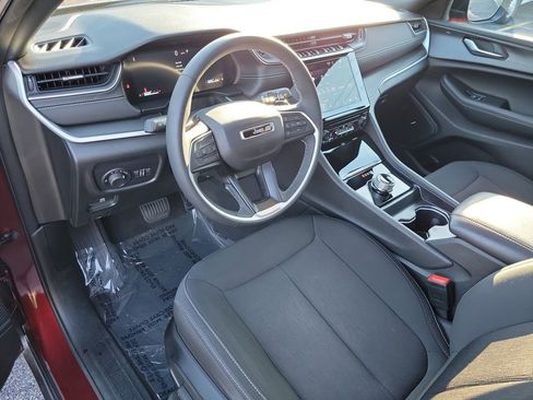 Certified 2024 Jeep Grand Cherokee Laredo X w/ Trailer Tow Package image 20