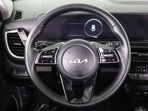 Used 2024 Kia Seltos S FWD image 36