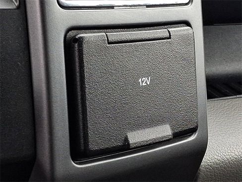 Used 2019 Ford F150 XLT image 25