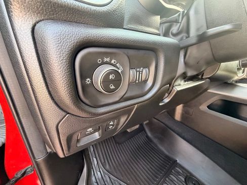 Used 2025 RAM 1500 Big Horn AWD/4WD image 17