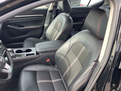 Used 2025 Nissan Altima 2.5 SR image 35