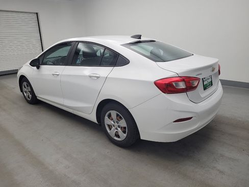 Used 2017 Chevrolet Cruze LS FWD image 3