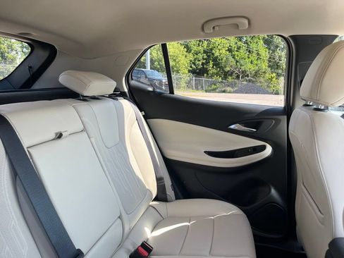 Used 2024 Buick Encore GX Avenir w/ Avenir Convenience Package AWD/4WD image 37