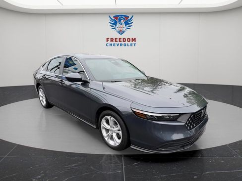 Used 2025 Honda Accord LX image 8