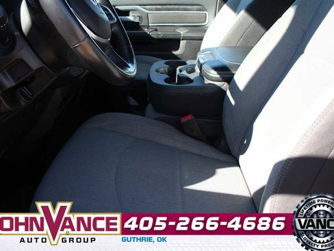 Used 2024 RAM 3500 Big Horn image 25