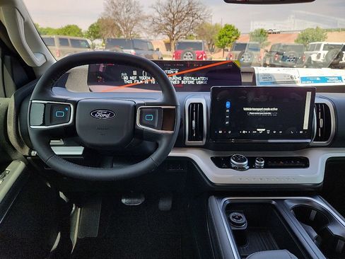 New 2026 Ford Expedition Active RWD image 6