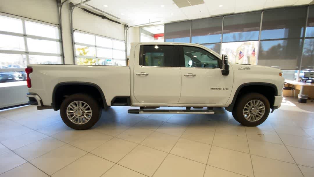 Used 2023 Chevrolet Silverado 2500 High Country w/ Z71 Off-Road Package AWD/4WD image 9