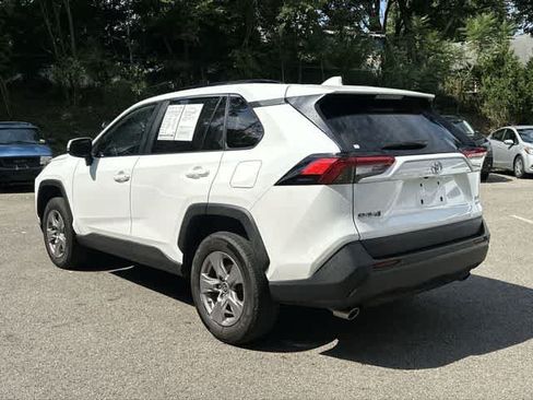 Used 2022 Toyota RAV4 XLE w/ Convenience Package AWD/4WD image 22