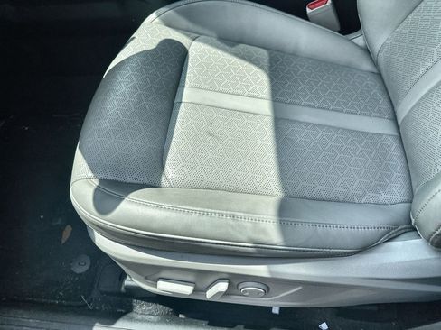Used 2023 Kia Sorento SX FWD image 9