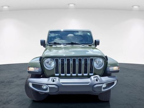 Used 2022 Jeep Gladiator Overland w/ Popular Equipment Package AWD/4WD image 4