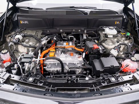 New 2026 Cadillac Vistiq Sport w/ LPO, Floor Liner Package image 26